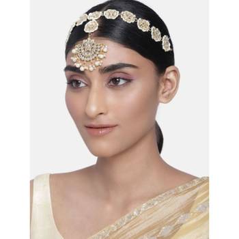 Traditional Floral Kundan Pearl Studded Rajasthani Sheeshphool/Mathapatti for Women  1