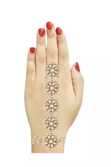 Plated Embellish With Kundan & Pearl Adjustable Haath Phool/Panja Bracelet for Women (PIJ028W) (Pack of 1)