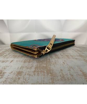 Women Zip Around Wallet 3