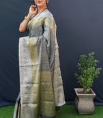 Grey woven kanchipuram silk saree with blouse