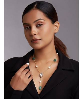 White Fresh Water Pearl Necklace With Green Jade Tumbles 2