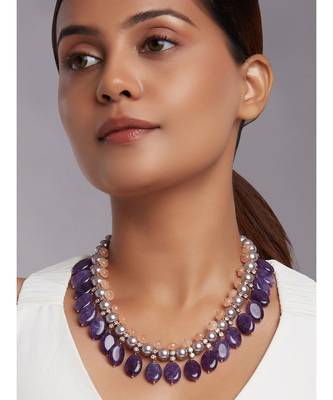 Grey Shell Pearl Necklace With Amethyst Tumbles 1