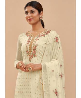 Cream Georgette Pakistani Salwar Kameez 4