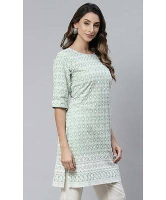 Green Ethnic Motifs Embroidered Chikankari Kurti 3