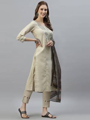 Beige embroidered cotton silk Kurta Set 3