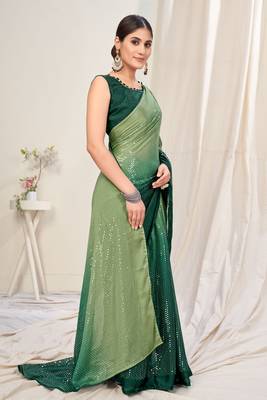 Green Plain Chiffon Saree With Blouse 3