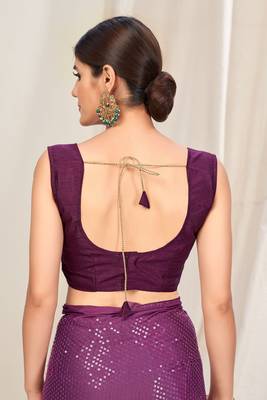 Magenta plain chiffon saree with blouse 5