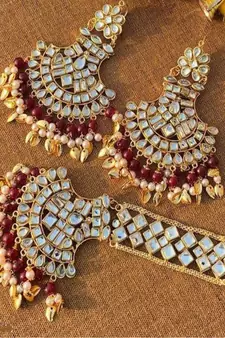 Copper Base Very Light Weight Handmade Kundan Gold Plated Earring Maangtika Combo Set Jewellery