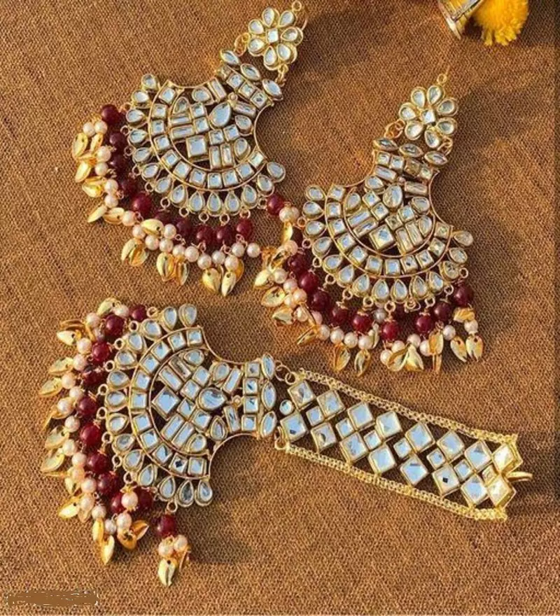 Copper Base Very Light Weight Handmade Kundan Gold Plated Earring Maangtika Combo Set Jewellery