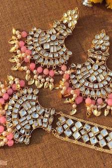 Copper Base Very Light Weight Handmade Kundan Gold Plated Earring Maangtika Combo Set Jewellery