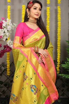 Green woven Faux kanchipuram silk saree with blouse 3