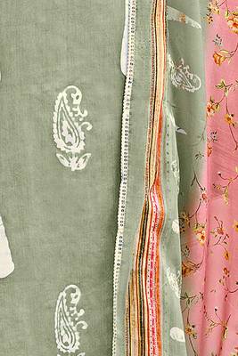 Majestic green batik printed salwar suit dupatta 3