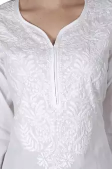 Hand Embroidered White Cotton Lucknowi Chikan Kurti