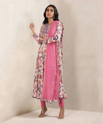 Off White Floral Print Silk Kurta Set by RITU KUMAR 1