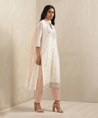 Pink Embroidered Kurta Set by RITU KUMAR 4