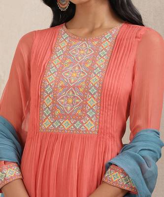 Coral Embroidered Suit Set 5