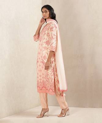 Pink Printed Kurta With Pant And Dupatta 2