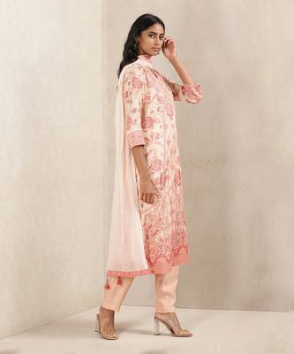 Pink Printed Kurta With Pant And Dupatta 4