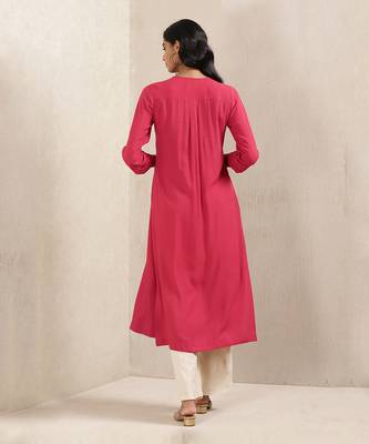 Red Embroidered Kurta 3