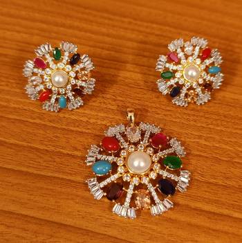 Multicolor pendants 1