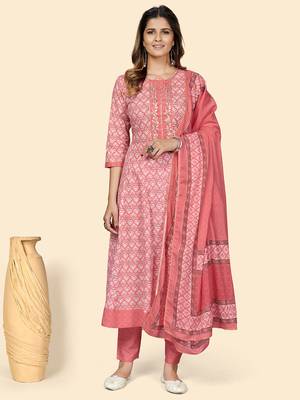 Vbuyz Women'S Print & Gota Patti Anarkali Cotton Peach Stitched Kurta Pant With Dupatta 1