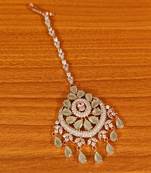 Green onyx maang-tikka