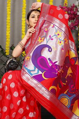 Red woven paithani silk saree with blouse 4