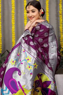 Magenta woven paithani silk saree with blouse 3