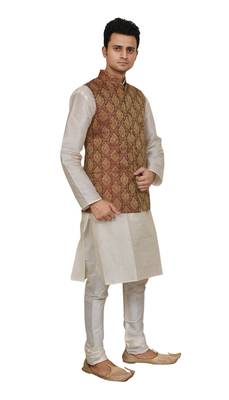 Mag Men's white Matching silk Kurta Churidhar With Maroon Waistcoat 2