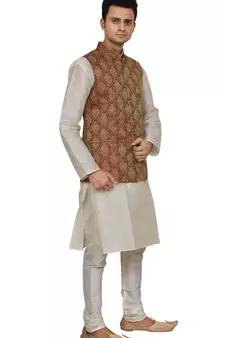 Mag Men's white Matching silk Kurta Churidhar With Maroon Waistcoat