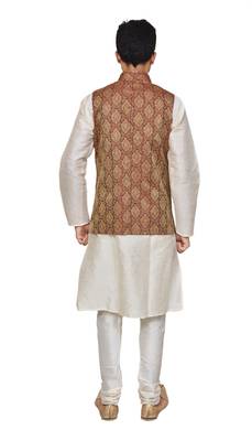 Mag Men's white Matching silk Kurta Churidhar With Maroon Waistcoat 3