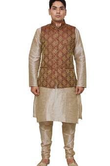 Mag Men's Double Tone Matching silk Kurta Churidhar With Maroon Waistcoat