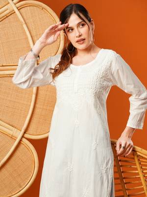 Hand Embroidered White Cotton Lucknowi Chikankari Women Kurta 7