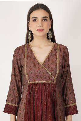 Gathered Chanderi Kurti Set With Lace Work 5