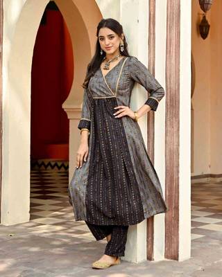 Gathered Chanderi Kurti Set With Lace Work 1
