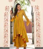 High Low Chanderi Kurti Set With Piping Detail