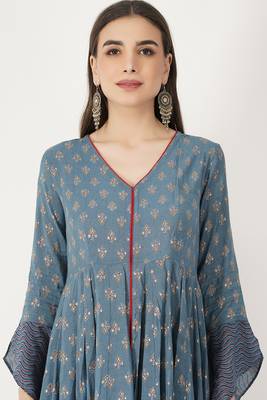 High Low Chanderi Kurti Set With Piping Detail 5