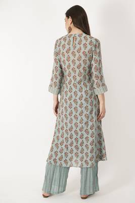 Foil Print Chanderi Angarkha Kurti Set With Gota Work 3