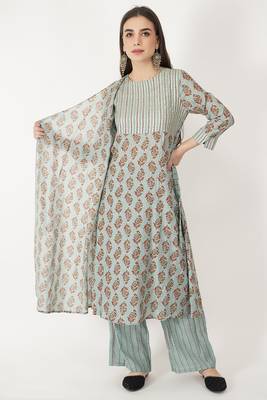 Foil Print Chanderi Angarkha Kurti Set With Gota Work 5