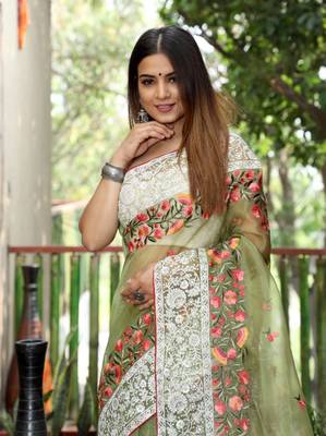 Green Organza Lucknowi Thread Chikankari Work Saree 2