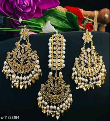 White maang-tikka with Earrings in Very Light Weight Kundan for Wedding 2