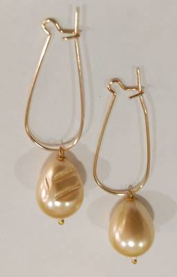 Latest Real Golden Color Shell Pearl Brass Bali Style Imorted Earrings Set 2