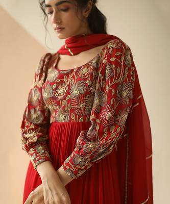 Red Heavy Yoke Bell Sleeve Jaal Anarkali With Border Dupatta 3