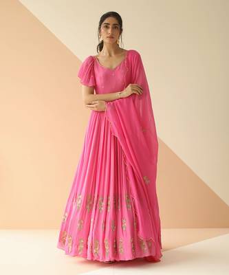 Bubble Pink Half Kali Anarkali With Scallop Butti Dupatta 1
