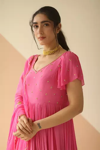 Bubble Pink Half Kali Anarkali With Scallop Butti Dupatta