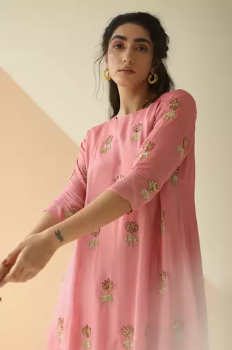 Pink Mauve Butti Peplum Dhoti With Scallop Dupatta