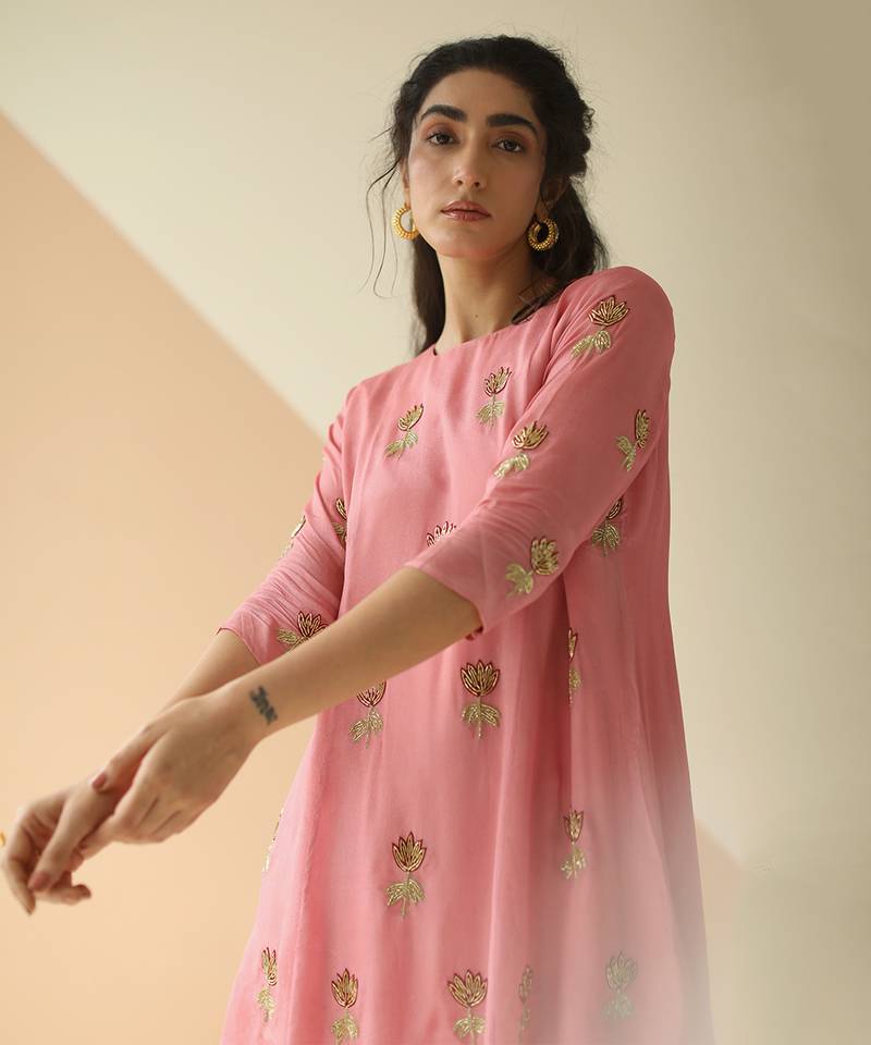 Pink Mauve Butti Peplum Dhoti With Scallop Dupatta