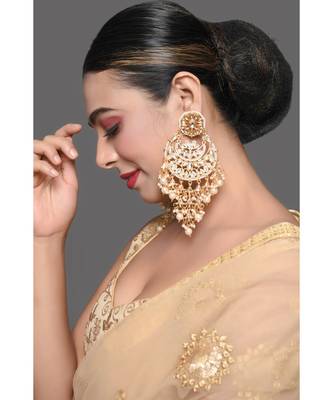 Gold Toned Kundan Chandbali With Pearl 2