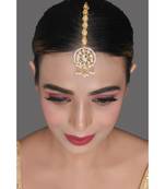 Gold Tone Kundan Maang Tikka With Pearls