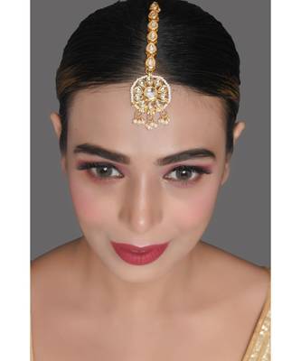 Gold Tone Kundan Maang Tikka With Pearls 2